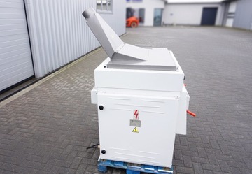 GRUBOŚCIÓWKA STRUGARKA GRUBIARKA JAROMA DSMC 60 WAŁ: 640mm elektr.podn.blat