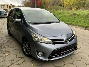 Toyota Verso Minivan 1.8 Valvematic 147KM 2013 Toyota Verso 1.8 Benzyna opłacony Automat