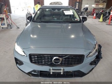 Volvo 2022 Volvo S60 2022 Volvo S60 B5 AWD Momentum 2.0 Benzyna 247KM, zdjęcie 11