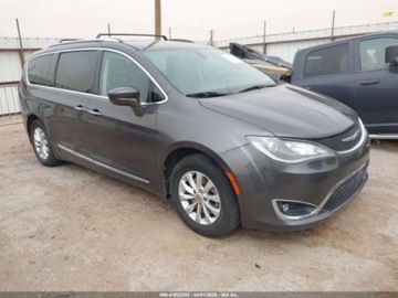 Chrysler Pacifica II 2018 Chrysler Pacifica 2018 Chrysler Pacifica Touring L FWD 3.6 Benzyna 293KM, zdjęcie 7