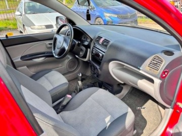 Kia Picanto I 2004 Kia Picanto Kia Picanto 1,1 Benzyna Klimatyzacja 65KM Zamiana 1.1 Benzyna, zdjęcie 2