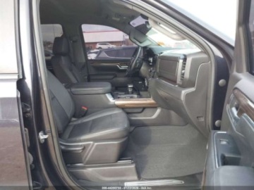 Chevrolet Silverado II 2023 Chevrolet Silverado Short Bed Lt Trail Boss 2023 5.3 Benzyna 355KM, zdjęcie 10