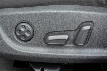 Audi A4 B8 Limousine 2.0 TDI 143KM 2010 Audi A4 KSENONY! El. Fotele! Parktronic! Navi! Bardzo zadbany!, zdjęcie 12