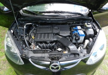 Mazda 2 II Hatchback 5d 1.3 86KM 2010 Mazda 2 ekonomiczna niezawodna 5drzwi Klima 1.3 Benzyna 86KM, zdjęcie 15