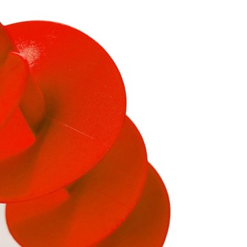 Приглушение альт-саксофона Снимите приглушение саксофона с красного инструмента.