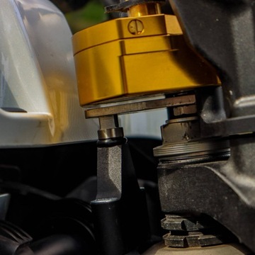 Рулевой амортизатор с креплением YAMAHA Tehere 7