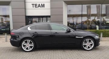 Jaguar XE Sedan Facelifting 2.0 i4P 300KM 2021 Jaguar XE XE MY22 2.0 I4 300 PS AWD Auto S 2.0 Benzyna 300KM, zdjęcie 6