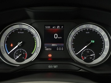 Skoda Superb III Kombi Plug-In Hybrid 1.4 TSI Plug-In-Hybrid 218KM 2020 Škoda Superb Skoda Superb PHEV skóra/alcentara, zdjęcie 21