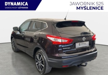 Nissan Qashqai II Crossover 1.6 dCi 130KM 2014 Nissan Qashqai 1.6dCi M6 4WD 2014 r., NAVI, hak, dod. komplet opon 1.6, zdjęcie 24