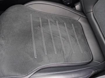 Mercedes GLC C254/X254 2025 GLC Coupe 300 e 4-Matic AMG Line 2.0 (360KM) 2025, zdjęcie 4