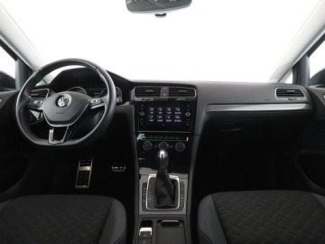 Volkswagen Golf VII Variant Facelifting 1.6 TDI-CR DPF BMT 115KM 2019 Volkswagen Golf DSG klima auto navi grzane fotele, zdjęcie 14