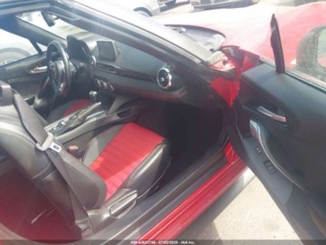 Fiat 124 Spider 2018 Fiat 124 Spider Abarth 2018 1.4l 1.4 Benzyna 164KM, zdjęcie 9