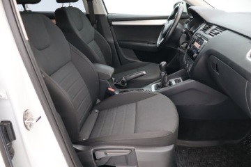 Skoda Octavia III Kombi 1.4 TSI  150KM 2016 Skoda Octavia 1.4 TSI, Salon Polska, zdjęcie 8