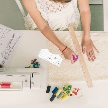 Футболка с круглым вырезом и линейкой