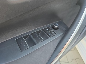 Toyota Corolla XII Sedan 1.8 Hybrid 122KM 2022 Toyota Corolla 1.8 Hybrid Comfort Seria E21 (2019-, zdjęcie 19