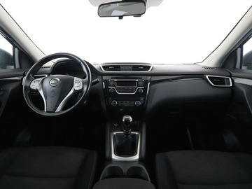 Nissan Qashqai II Crossover 1.6 DIG-T 163KM 2016 Nissan Qashqai klima auto czujniki parkowania hak, zdjęcie 14