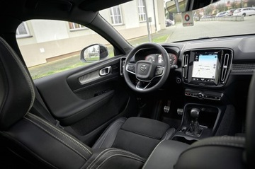 Volvo XC40 2021 R-DESIGN ___ SUPER PREZENCJA__ PANORAMA __HARMAN KARDON__KEYLES GO, zdjęcie 31