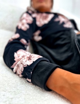 ВЕЛУРОВЫЙ СПОРТИВНЫЙ КОМПЛЕКТ С ЦВЕТАМИ БРЮКИ СВИТШОТ РАЗМЕРЫ ЦВЕТА