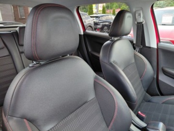 Peugeot 2008 I SUV Facelifting 1.6 BlueHDi 120KM 2018 Peugeot 2008 GT-Line Navi Klimatronik Sensor Elektryka PDC Alu 1.6 Diesel, zdjęcie 14