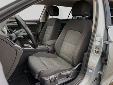 Volkswagen Passat B8 Variant Facelifting 2.0 TDI SCR 150KM 2022 Volkswagen Passat 2.0 TDI 150KM Business DSG SerwisASO Acc Led Nawi AppCon, zdjęcie 8