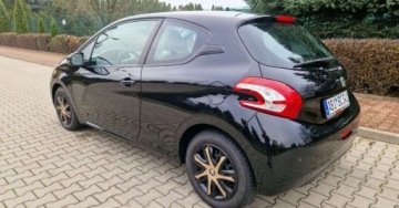 Peugeot 208 I Hatchback 3d 1.6 e-HDI 92KM 2014 Peugeot 208 Peugeot 208 1.6 e-HDi Allure STT 1.6 Diesel 92KM, zdjęcie 6