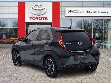Toyota Aygo X 1.1 VVT-i 72KM 2022 Toyota Aygo X 1.0 VVTi Style Benzyna 72KM, zdjęcie 4
