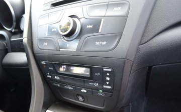 Honda Civic IX Hatchback 5d 1.4 i-VTEC 100KM 2013 Honda Civic bezwypadkowe - Niski przebieg - BEZ KOROZJI - po oplatach 1.3, zdjęcie 29