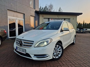 Mercedes Klasa B W246 Sports Tourer 180 BlueEFFICIENCY 122KM 2013 Mercedes B 180 1.6 Benzyna Xenon Navi