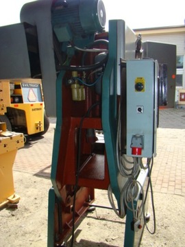 ПРЕСС ЭКСЦЕНТРИЧЕСКИЙ SMERAL LEN 25 C