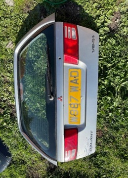 GALANT KOMBI VÍKO KUFRU ZADNÍ A71