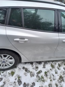 DRZWI PRAWY TYŁ FORD FOCUS MK4 KOMBI OJ