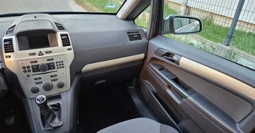 Opel Zafira B 1.8 ECOTEC 140KM 2009 Opel Zafira 1.8 Benzyna 140ps. Ksenon Benzyna 7-0sob 1.8 Benzyna 140KM, zdjęcie 25