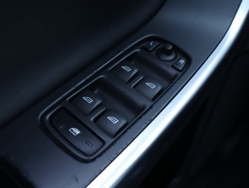 Volvo S60 II Sedan 1.6 D2 115KM 2011 Volvo S60 DRIVe, Navi, Klima, Klimatronic, zdjęcie 17