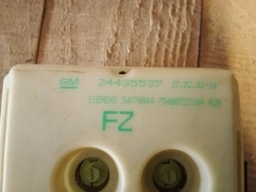 DISPLEJ BUDÍK OPEL ZAFIRA A 24435537