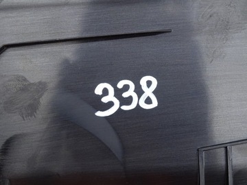 LOKETNÍ OPĚRKA CENTRÁLNÍ TUNELU MATERIÁL VW GOLF VI 6 MK6 1K5864251C
