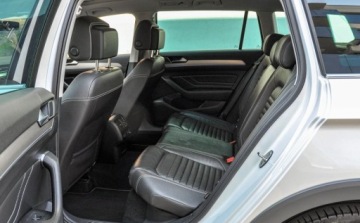 Volkswagen 2020 Volkswagen Passat Alltrack 2,0TDI (240KM) DSG 4Motion Skory Lift 2020 r. B, zdjęcie 7