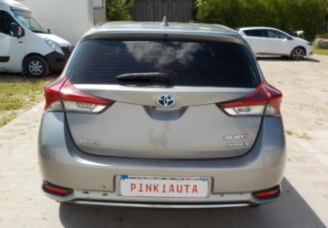 Toyota Auris II 2016 Toyota Auris Okazja 1.8 Hybryda 100KM, zdjęcie 8