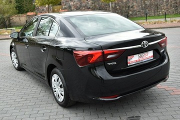 Toyota Avensis III Sedan Facelifting 2015 1.6 Valvematic 132KM 2015 Toyota Avensis 1.6 132KM 2015r. lift SALON climatr, zdjęcie 16