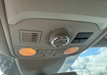 Volkswagen Touran II 2.0 TDI 140KM 2015 Volkswagen Touran 2.0Tdi DSG 7-mio osobowy MAX Opcja 2.0 Diesel 140KM, zdjęcie 16