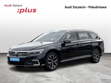 Volkswagen Passat B8 GTE Variant Facelifting 1.4 TSI Plug-In-Hybrid 218KM 2022 Volkswagen Passat GTE Virtual Matrix Tempomat ACC NAPPA Led Serwis