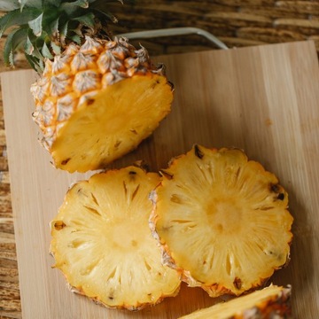 PRZECIER Z ANANASA PULPA MUS OWOCOWY NFC TŁOCZONY