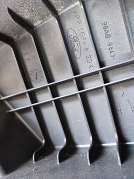 POUZDRO FILTRU VZDUCHU FOCUS MK1 1.8 TDCI