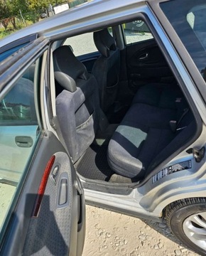 Volvo V40 I 1.9 TD 115KM 2003 Volvo V40 Volvo V40 1.9D 1.9 Diesel 115KM, zdjęcie 13