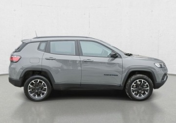 Jeep Compass II SUV Plug-In Facelifting 1.3 GSE T4 240KM 2024 Jeep Compass 1.3 T4 PHEV 4xe Summit SS Automat 4x4 Gwarancja od RiA, zdjęcie 4