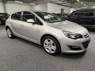 Opel Astra J GTC 1.4 Turbo ECOTEC 140KM 2013 Opel Astra J 1.4 Turbo 140 KM, zdjęcie 2