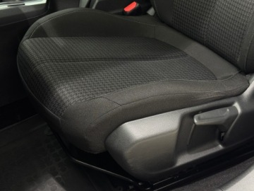 Peugeot 308 II SW Facelifting 1.5 BlueHDI 130KM 2021 Peugeot 308 Active Pack / CarPlay/Android Auto / K, zdjęcie 9