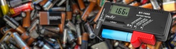 CYFROWY TESTER BATERII AKUMULATORKÓW AA AAA 9V CR