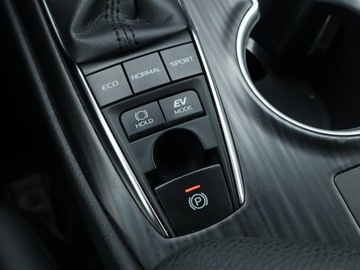 Toyota Camry IX Sedan 2.5 Hybrid Dynamic Force 218KM 2021 Toyota Camry 2.5 Hybrid, Salon Polska, zdjęcie 16