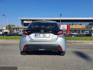 Toyota Yaris IV Hatchback 1.5 Dynamic Force 125KM 2022 Toyota Yaris 1.5 benzyna 125 KM 2022r wersja Comfort, zdjęcie 3