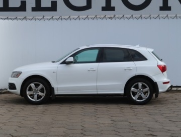 Audi Q5 I SUV 3.2 FSI 270KM 2010 Audi Q5 3.2 FSI, 4X4, Automat, Skóra, Navi, zdjęcie 2